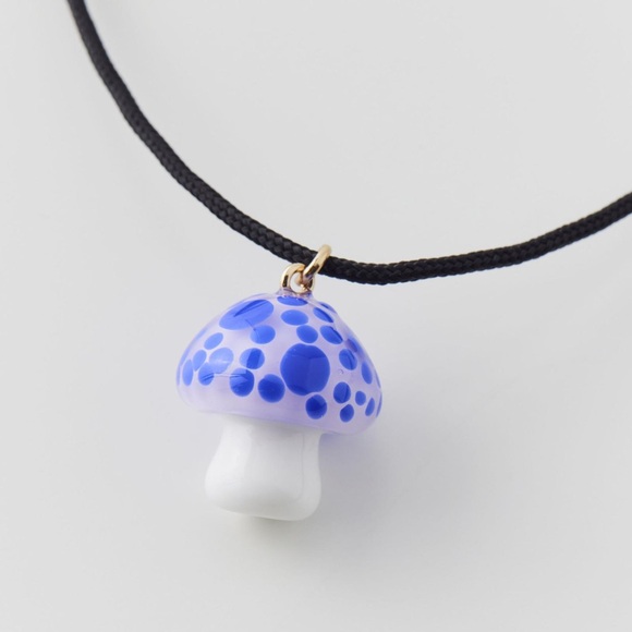 UO Mushroom Pendant Necklace - Picture 4 of 4